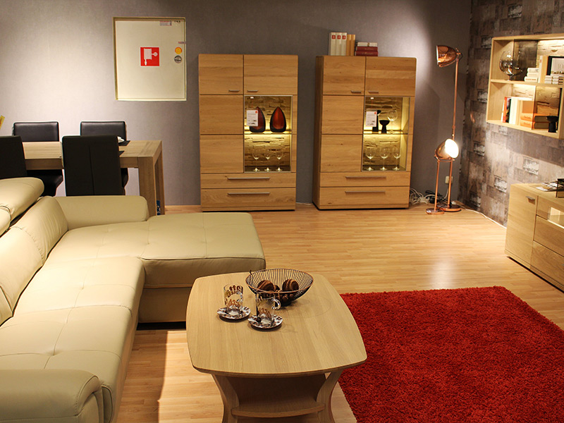 На ковре не стоит ни одной ножки